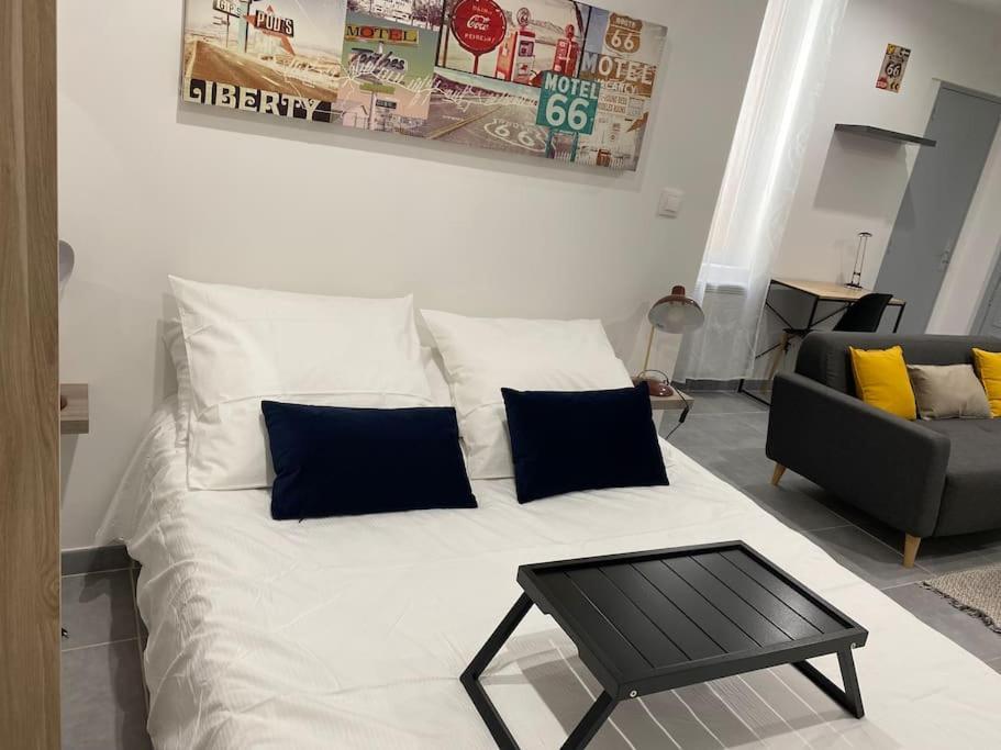 Studio 23M2 Moderne Hypercentre - Arenes A 2 Min Nimes Exterior foto